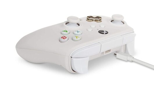PowerA Enhanced Wired Gaming Controller for Xbox One/Series, Windows 10/11 PC Preowned - Image 15